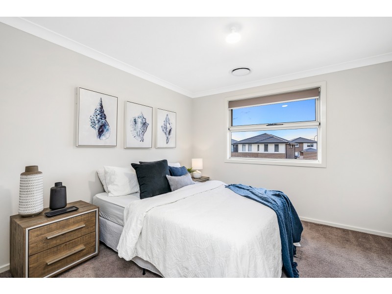 32 Avocet Circuit, Marsden Park NSW 2765