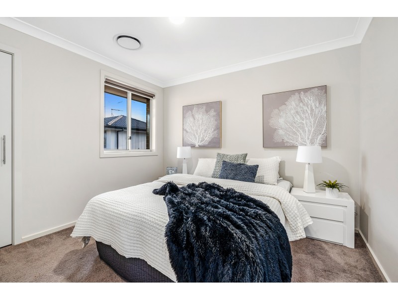 32 Avocet Circuit, Marsden Park NSW 2765