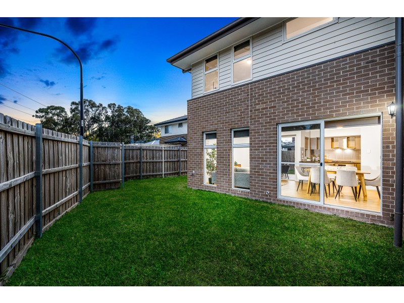 32 Avocet Circuit, Marsden Park NSW 2765