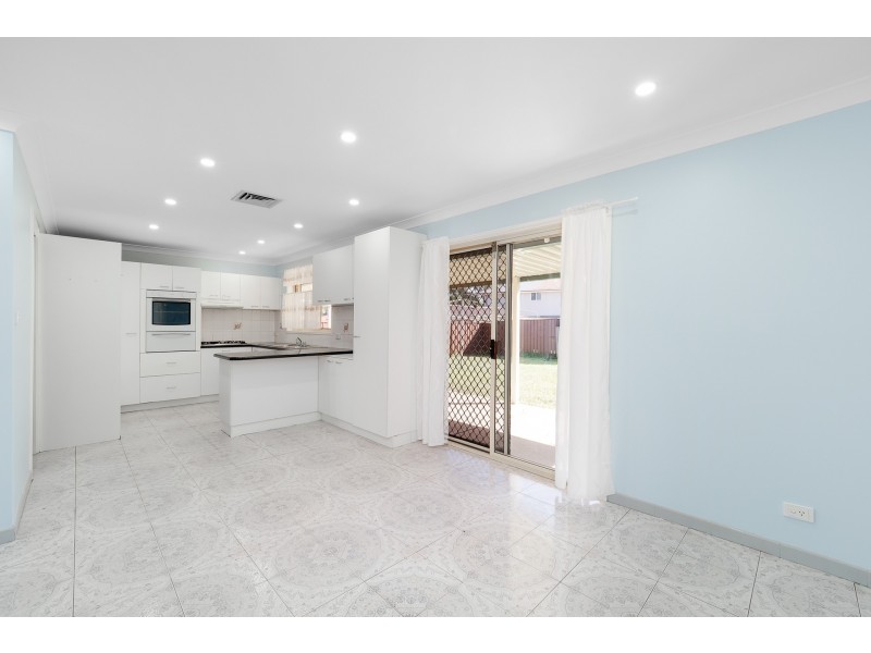 18 Raupach Street, Dean Park NSW 2761