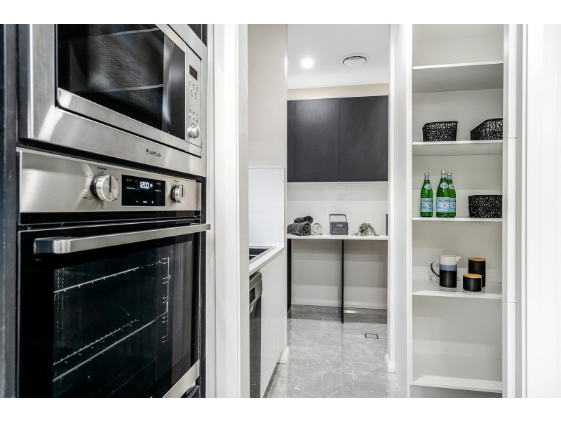 8 Perera Street, Riverstone NSW 2765