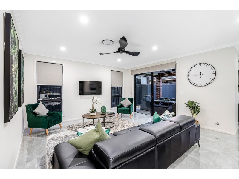 8 Perera Street, Riverstone NSW 2765