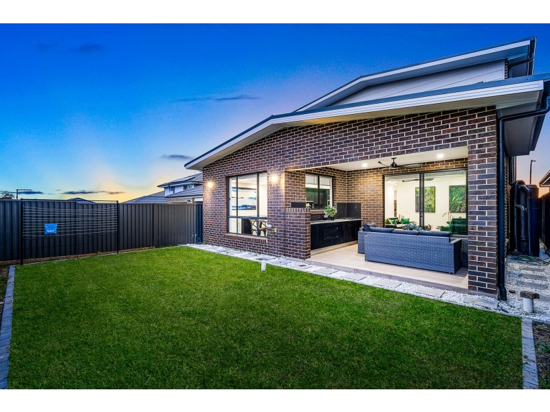 8 Perera Street, Riverstone NSW 2765