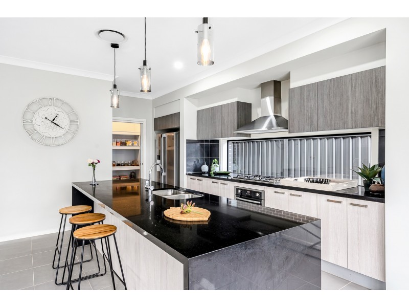 8 Winder Street, Marsden Park NSW 2765