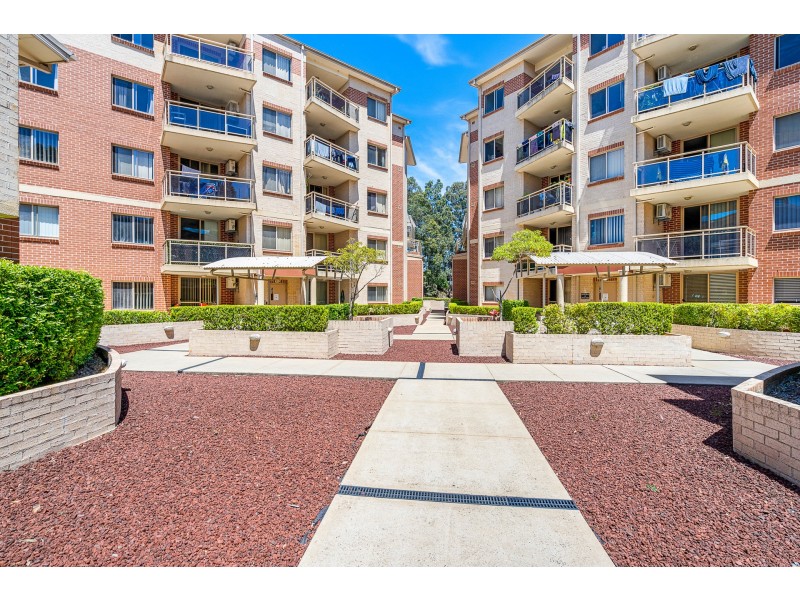 42/2 Wentworth Avenue, Toongabbie NSW 2146