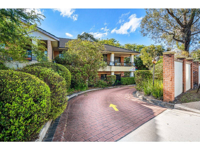 2/32-38 Dobson Crescent, Baulkham Hills NSW 2153