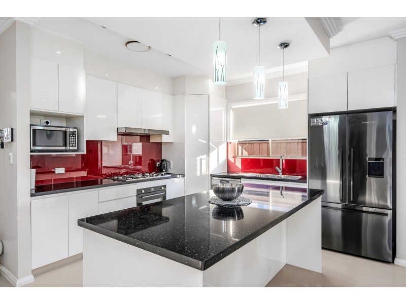 216 Ridgeline Drive, The Ponds NSW 2769