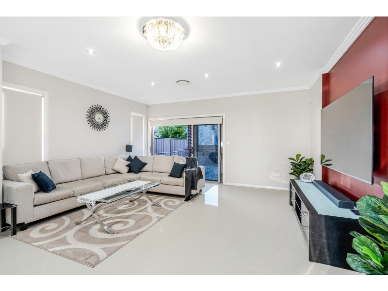 216 Ridgeline Drive, The Ponds NSW 2769