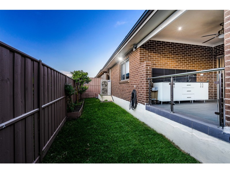 216 Ridgeline Drive, The Ponds NSW 2769