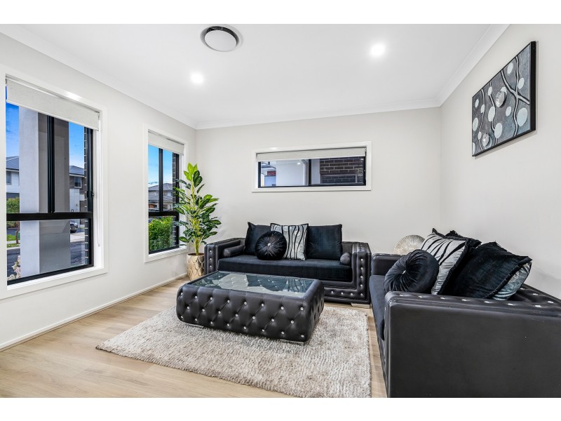 36 Loudon Parade, Marsden Park NSW 2765