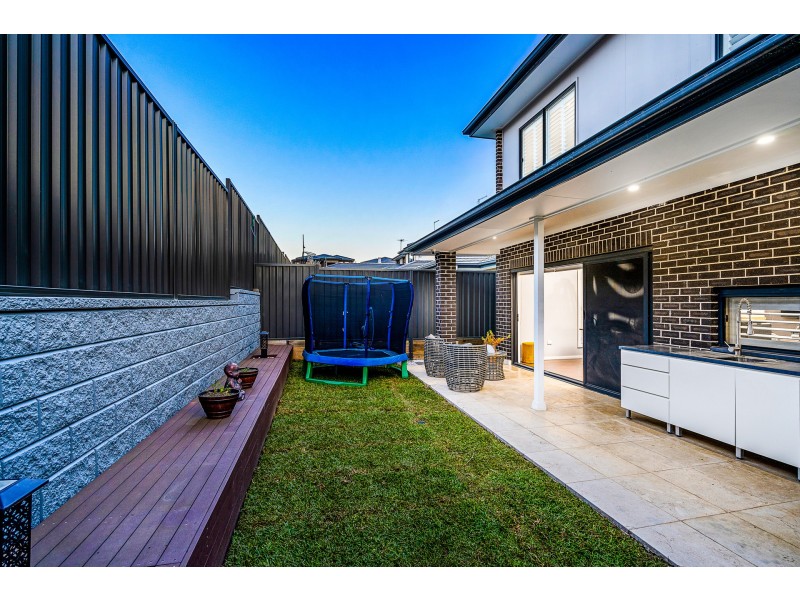 4 Nix Street, Box Hill NSW 2765