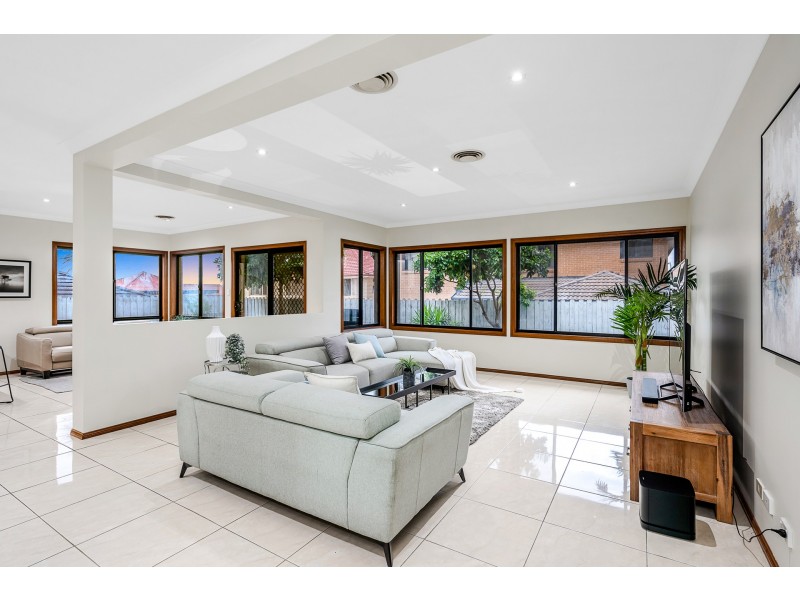 11 Glenheath Avenue, Kellyville Ridge NSW 2155