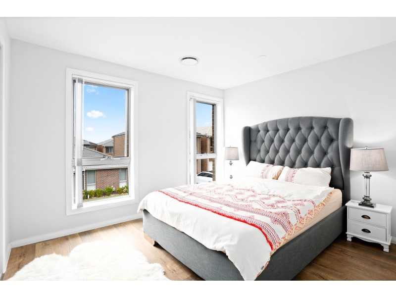 42 Godfrey Glade, Schofields NSW 2762