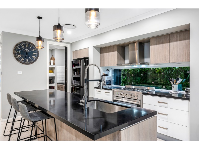 10 Winder Street, Marsden Park NSW 2765