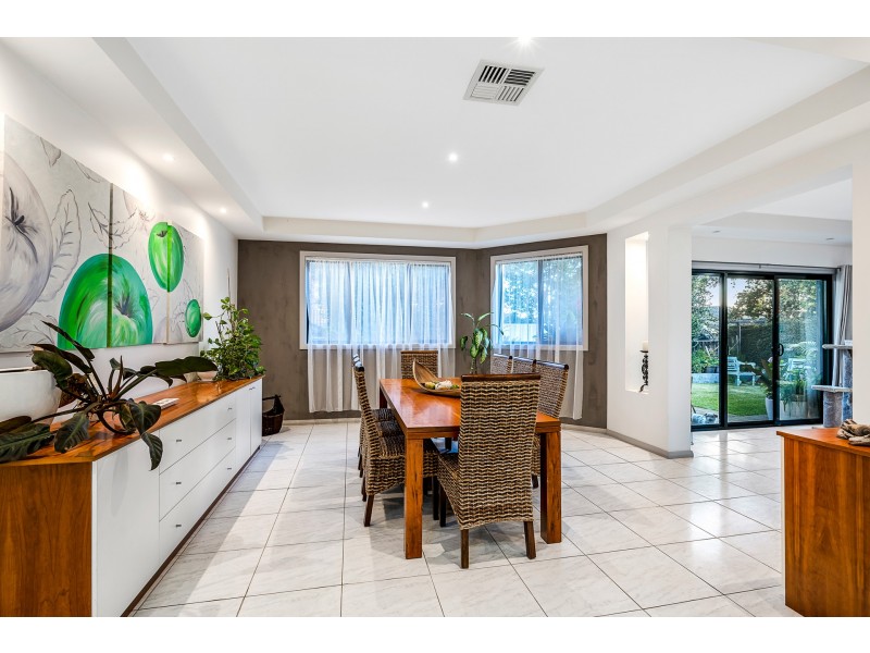 1 Cleveland Close, Rouse Hill NSW 2155