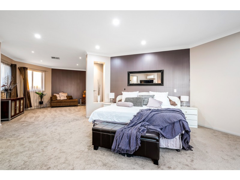 1 Cleveland Close, Rouse Hill NSW 2155