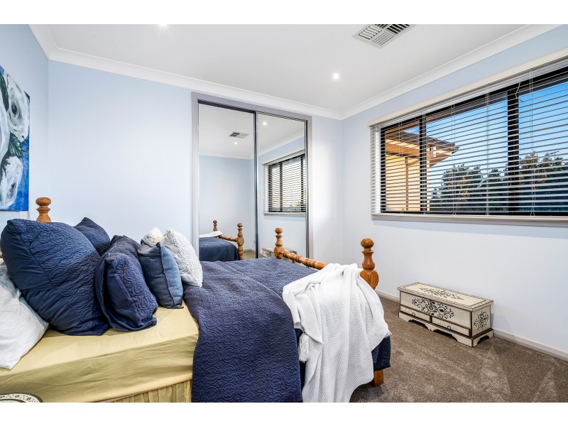 1 Cleveland Close, Rouse Hill NSW 2155