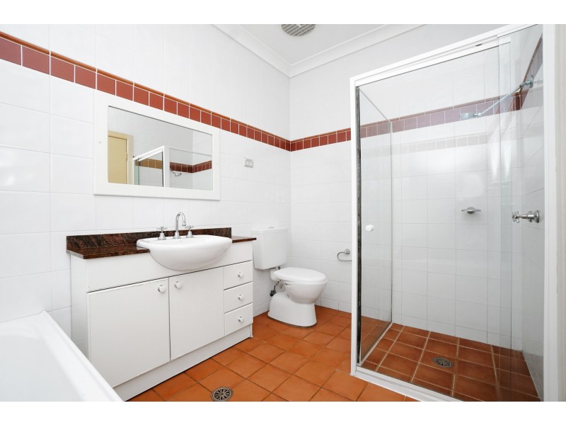 18/4 Hindle Terrace, Bella Vista NSW 2153