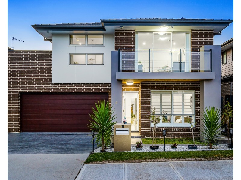 8 Lunar Crescent, Schofields NSW 2762