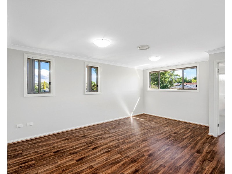 37 Summerfield Avenue, Quakers Hill NSW 2763