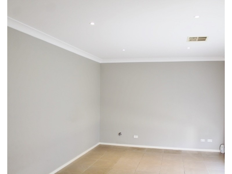 4 Angela Close, Glenwood NSW 2768