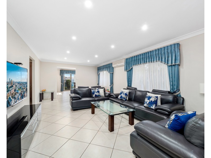 18 Sharrock Avenue, Glenwood NSW 2768