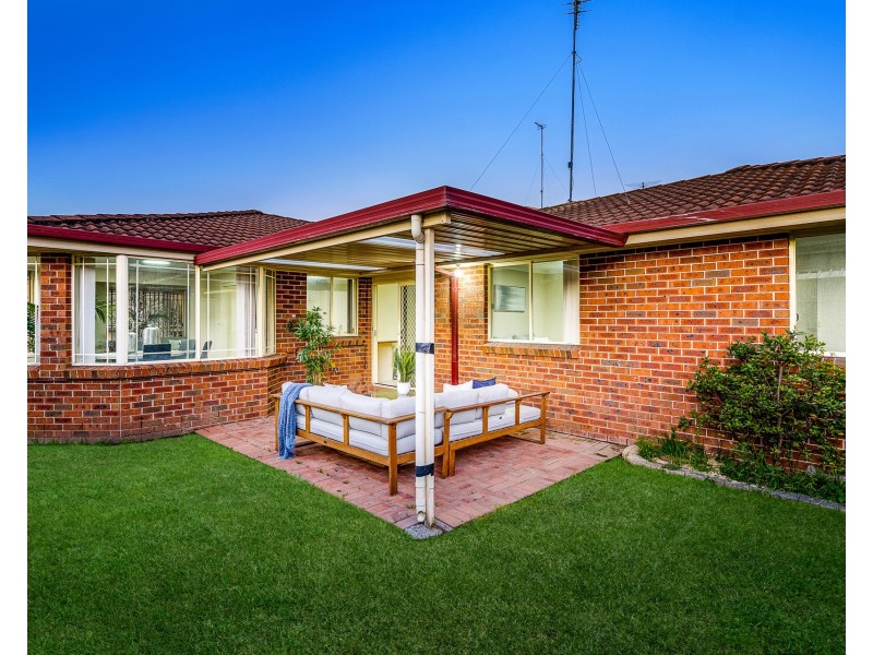 12 Blacksmith Close, Stanhope Gardens NSW 2768