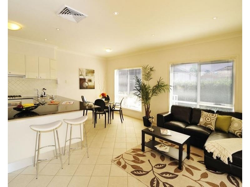 12 Linden Way, Bella Vista NSW 2153
