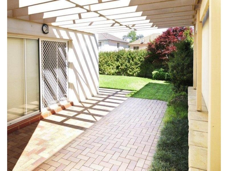 12 Linden Way, Bella Vista NSW 2153