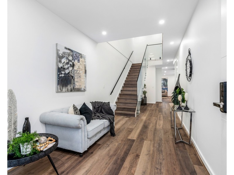 61 Orana Avenue, Seven Hills NSW 2147