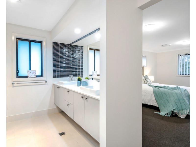 42 Wadham Street, Box Hill NSW 2765