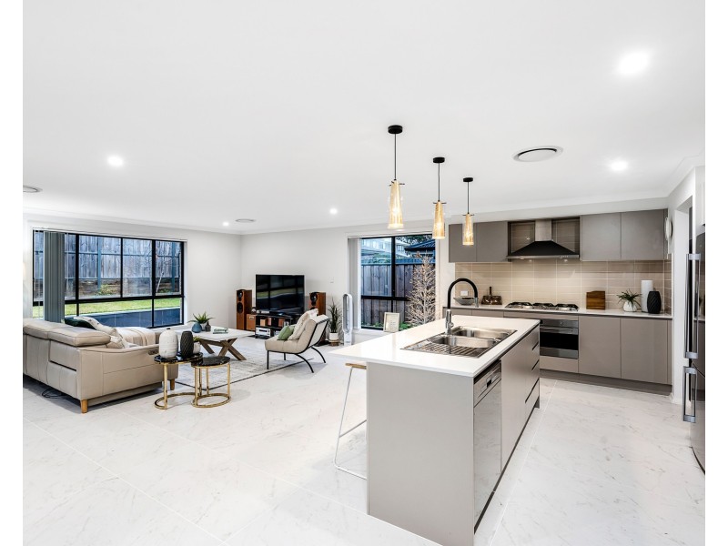 42 Wadham Street, Box Hill NSW 2765