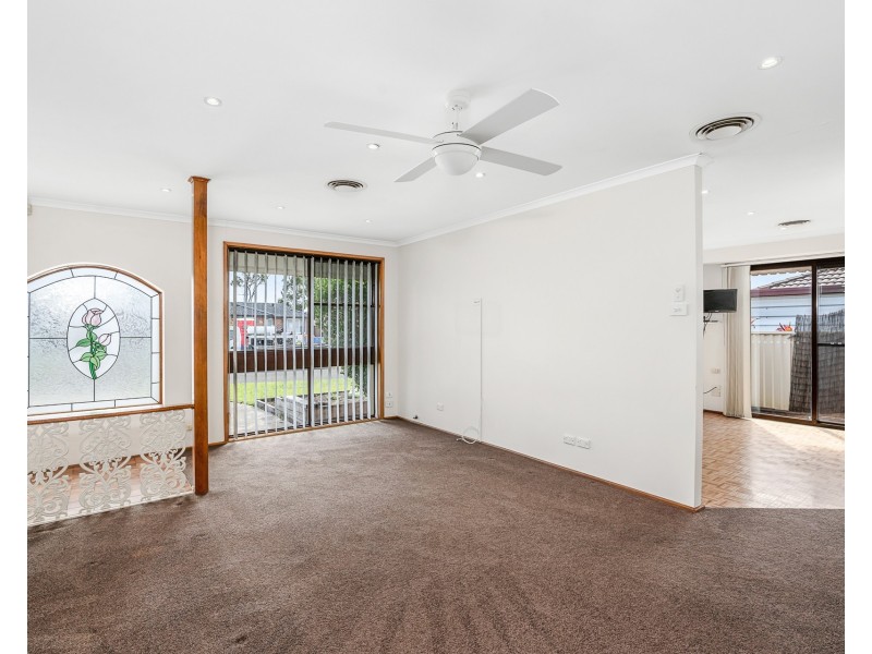 11 Lenton Crescent, Oakhurst NSW 2761
