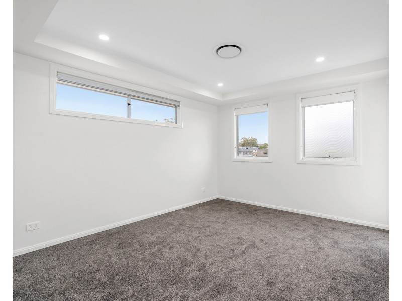 11 Hedgewood Drive, Box Hill NSW 2765