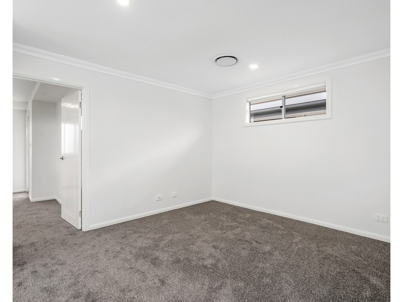 11 Hedgewood Drive, Box Hill NSW 2765