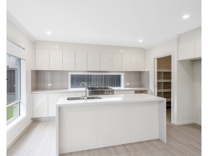 2 Memsie Street, Box Hill NSW 2765