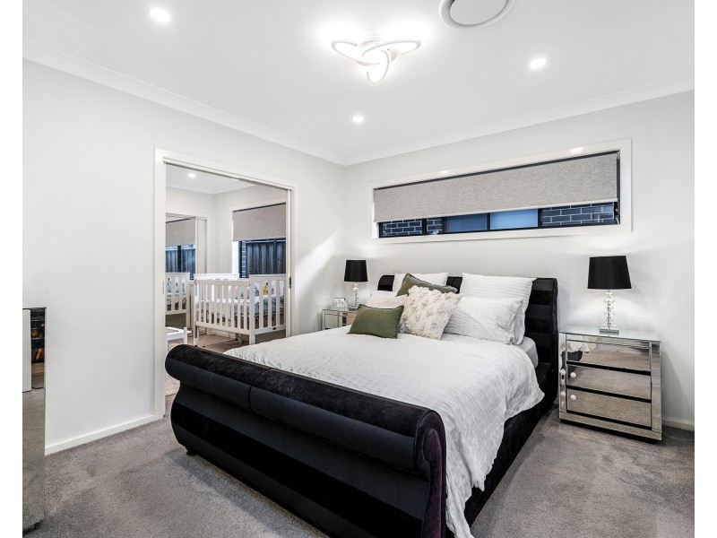 10 Kalinda Avenue, Box Hill NSW 2765