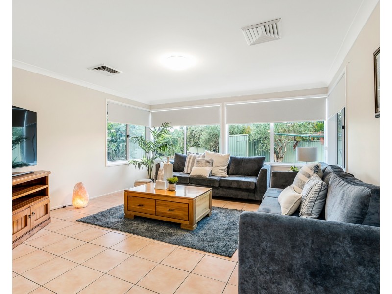 9 Angel Court, Glenwood NSW 2768