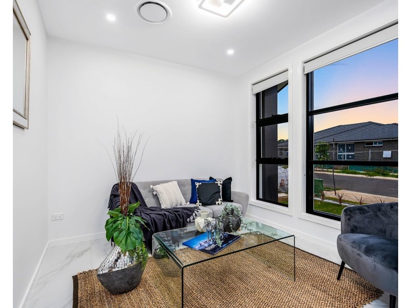 25 Arncliffe Avenue, Marsden Park NSW 2765