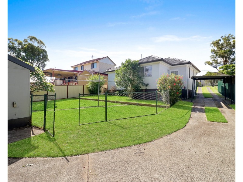 23 Mamie Avenue, Seven Hills NSW 2147