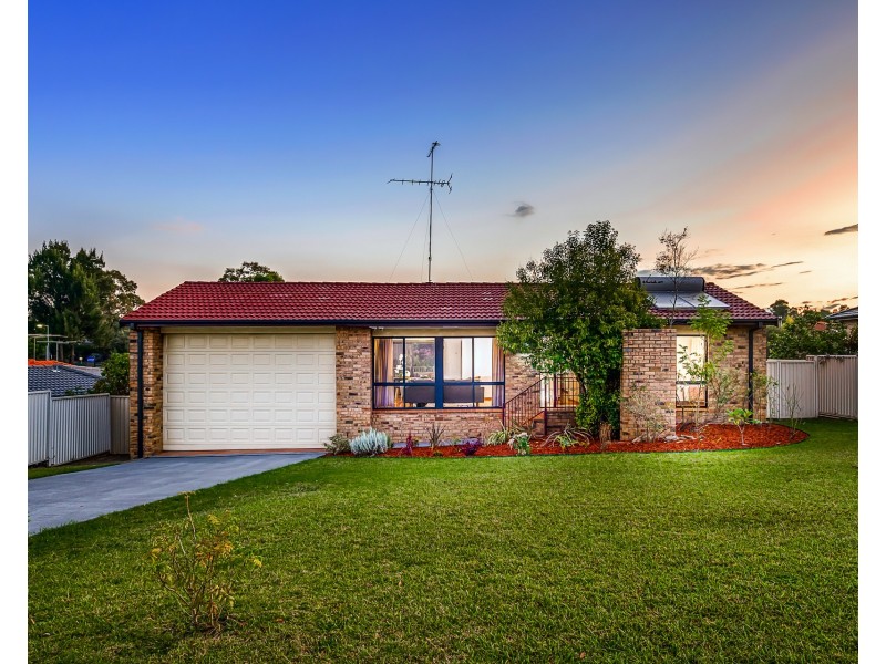 6 Amphitheatre Circuit, Baulkham Hills NSW 2153