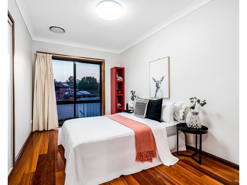 6 Amphitheatre Circuit, Baulkham Hills NSW 2153