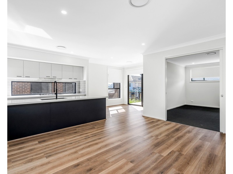 10 Thoroughbred Way, Box Hill NSW 2765