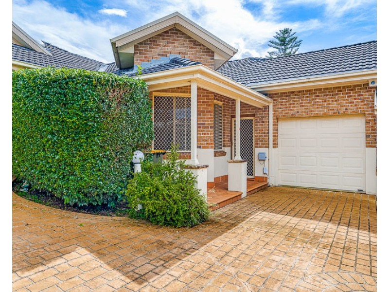 4/26 Carinya Road, Girraween NSW 2145