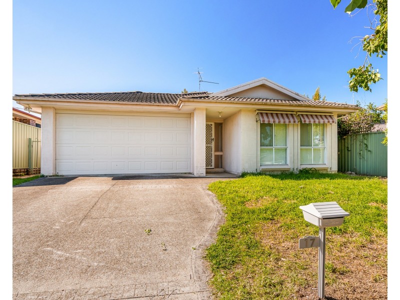 17 Adrian Street, Glenwood NSW 2768
