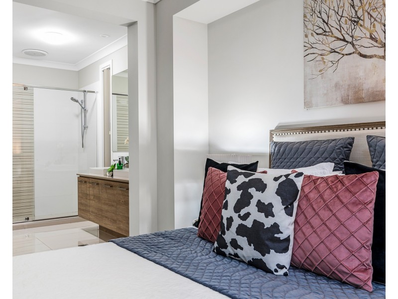 10 Hookins Avenue, Marsden Park NSW 2765