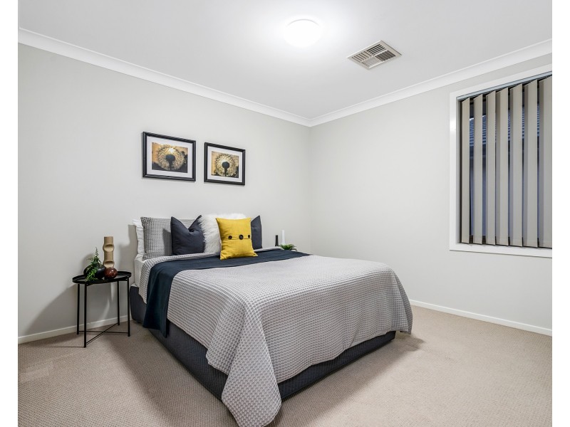 10 Hookins Avenue, Marsden Park NSW 2765