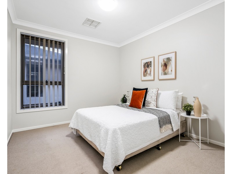 10 Hookins Avenue, Marsden Park NSW 2765