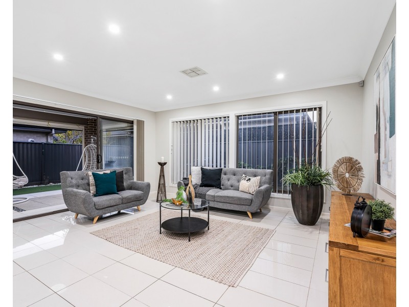 10 Hookins Avenue, Marsden Park NSW 2765
