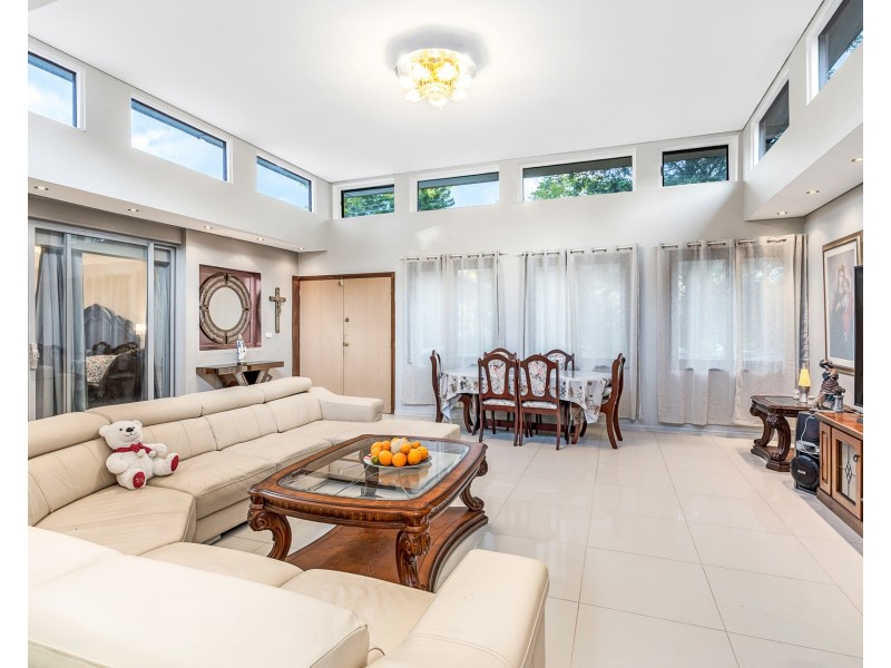 2 Sierra Place, Baulkham Hills NSW 2153